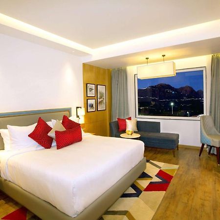 Ramada By Wyndham Katra Station Road Hotel Luaran gambar